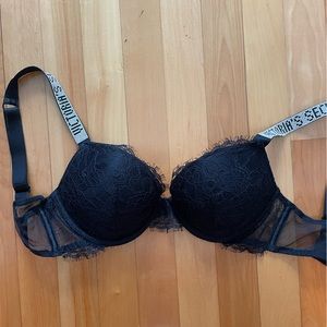 Victoria’s Secret push-up bra